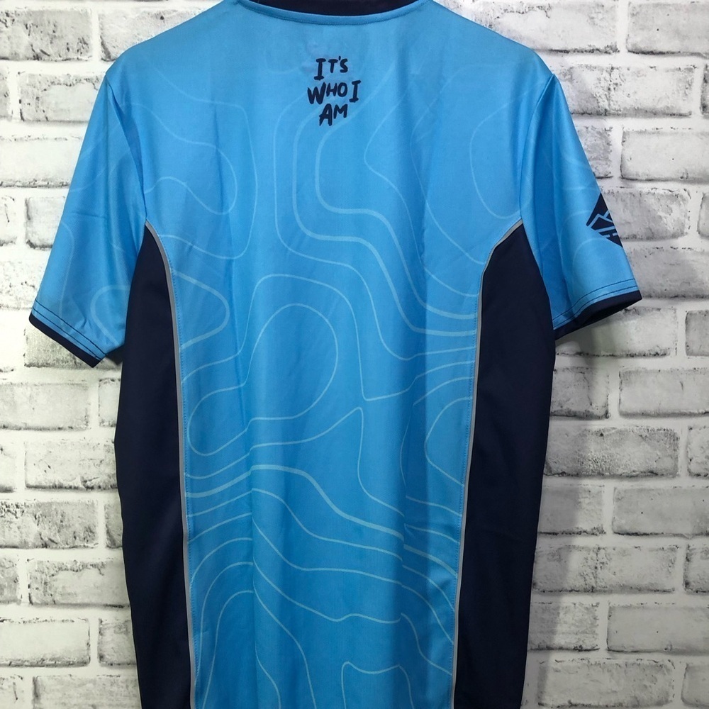 Headsweats Gear Men’s Road ID Short Sleeve Performance Tee Medium NWT - Picture 4 of 8